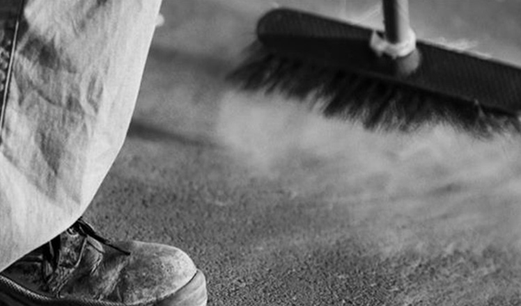 Balai pour laver le sol : quel type de balai choisir ?